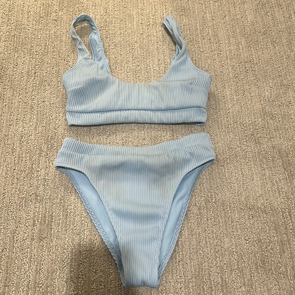 super super cute hollister baby blue bikini